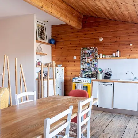 Large Duplex House With Terrace In Daire *