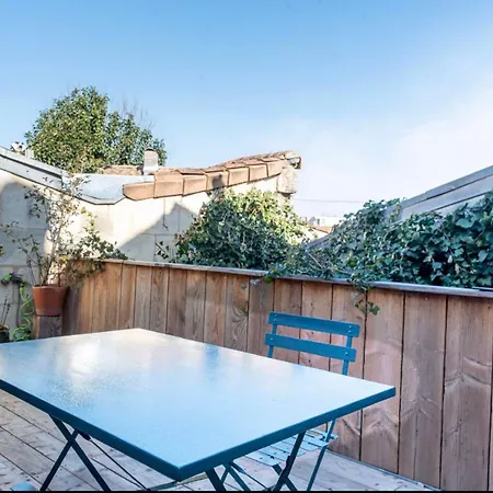 Daire Large Duplex House With Terrace In